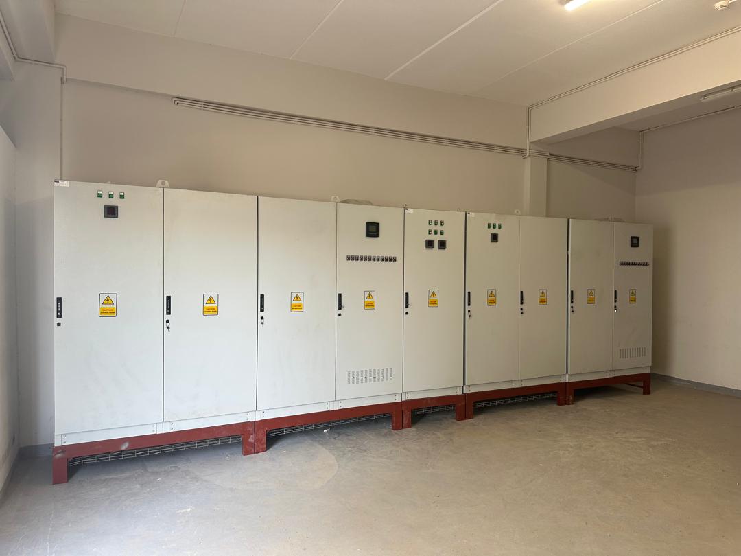 Armoire électrique longue ESATECH