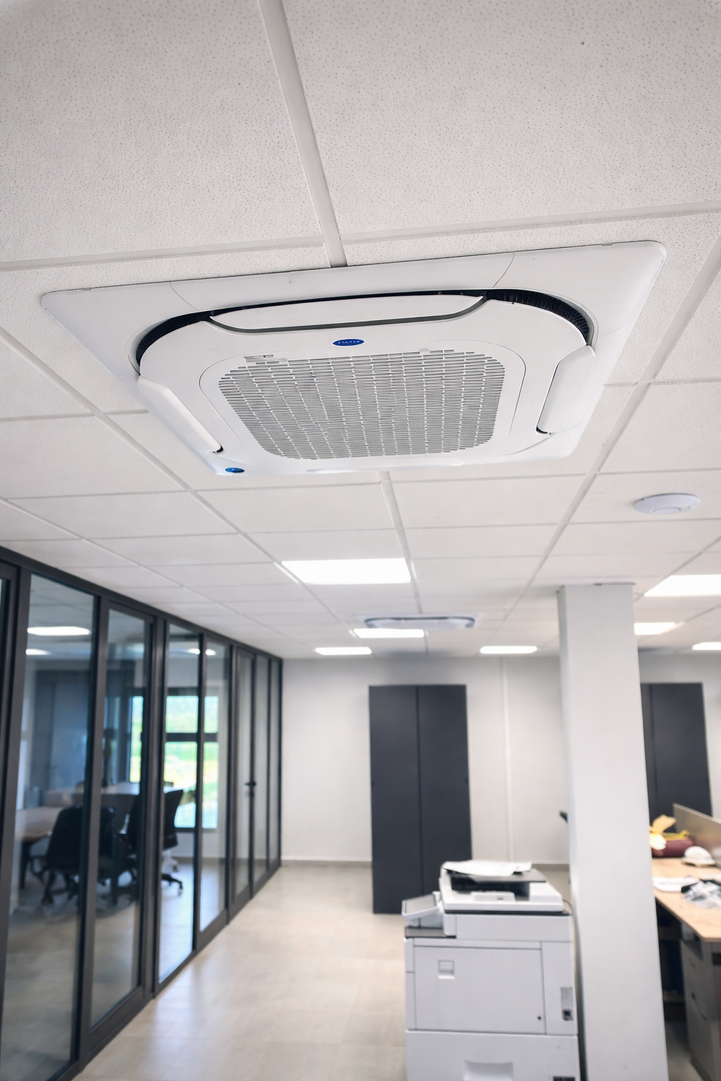 Climatisation cassette plafond installée par ESATECH
